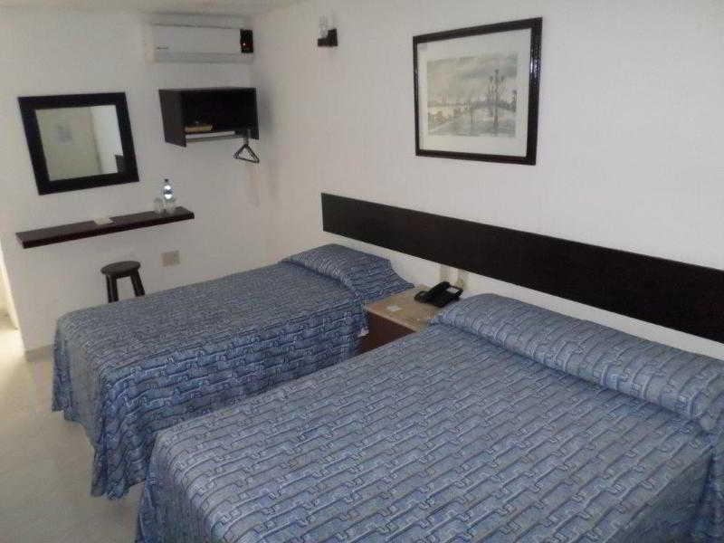 Hotel Suites Mediterraneo Boca Del Rio Веракруз Екстериор снимка